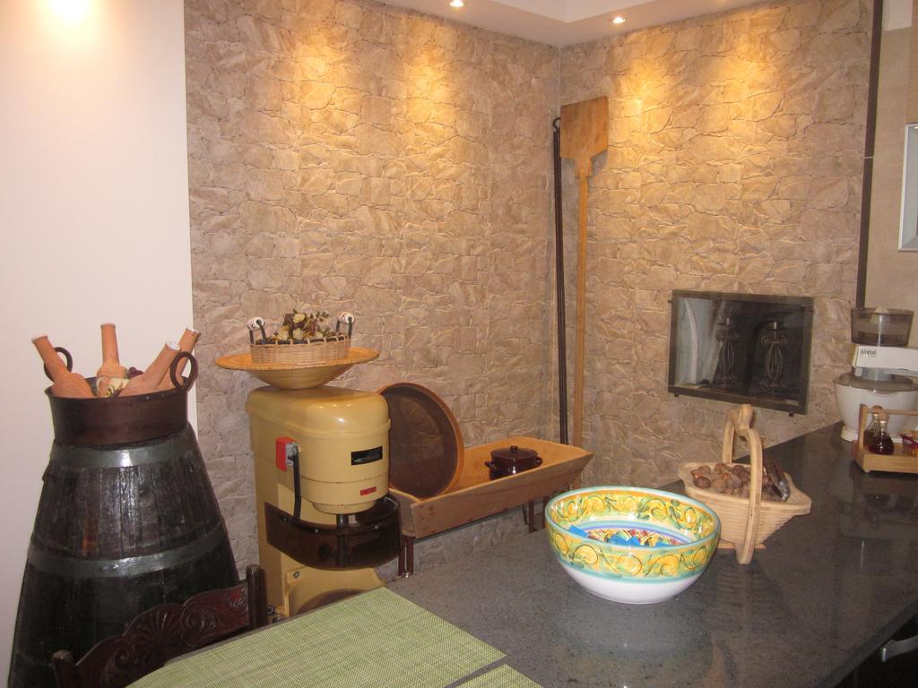 La Tavernetta Dell'Etna Zafferana Etnea Esterno foto
